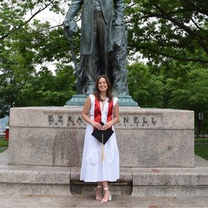 Meet your Posher, Madeline